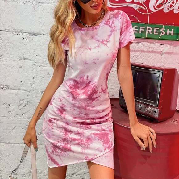 Boho Tie Dye Tulip Hem Short Sleeve Dress Purple - Picture 2 of 11